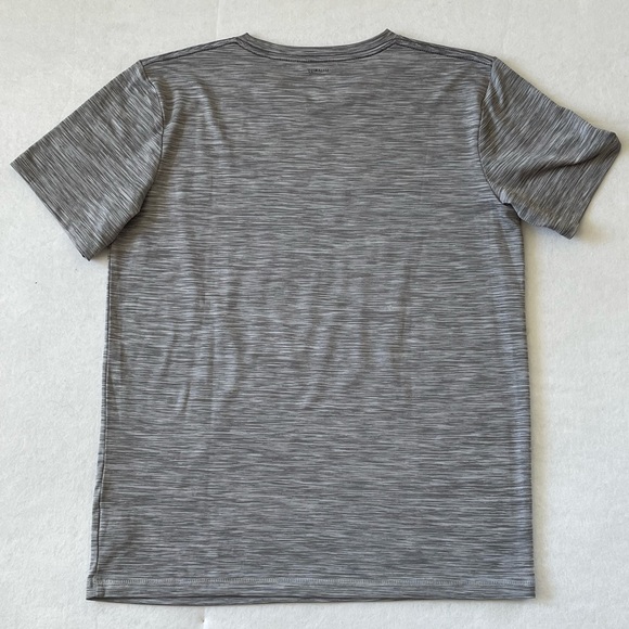 ADIDAS BOYS Climalite Tee XL - Picture 7 of 7